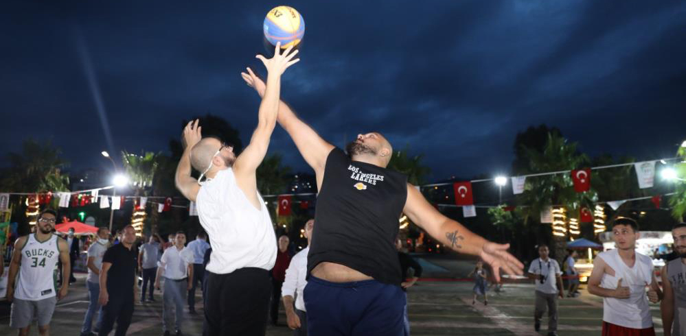 Akçaabat'ta sokak basketbolu turnuvası