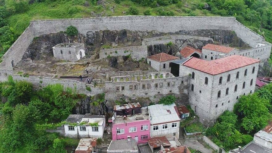 Kızlar Manastırı'na otopark engeli!