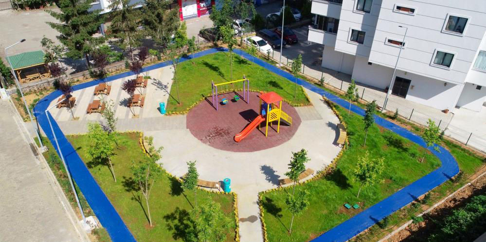 Her mahalleye bir park