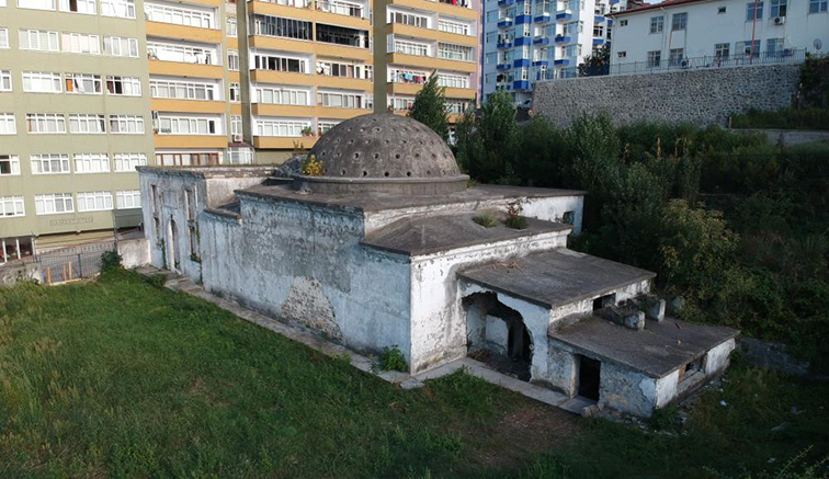 Trabzon'da tarihi hamam gün yüzüne çıkıyor